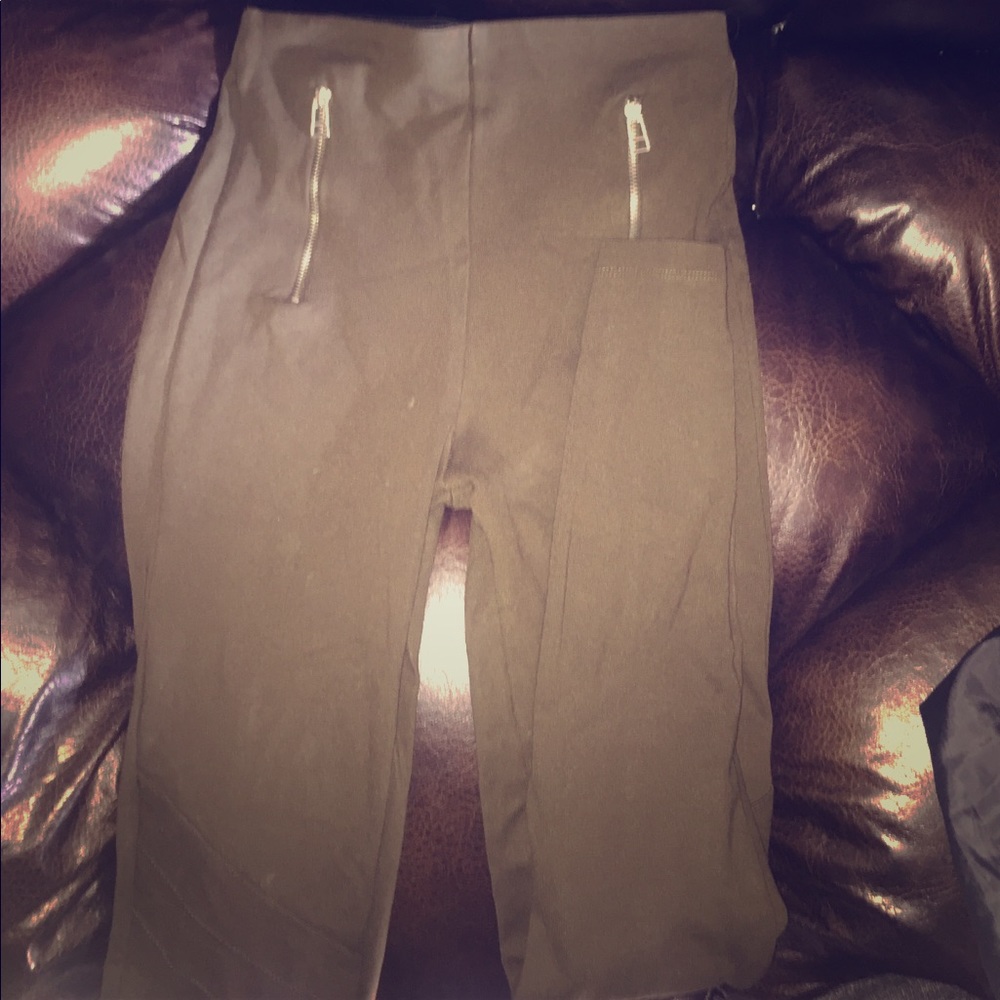 Pants marsh color Zara