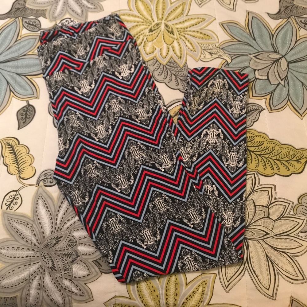 LulaRoe Americana Leggings