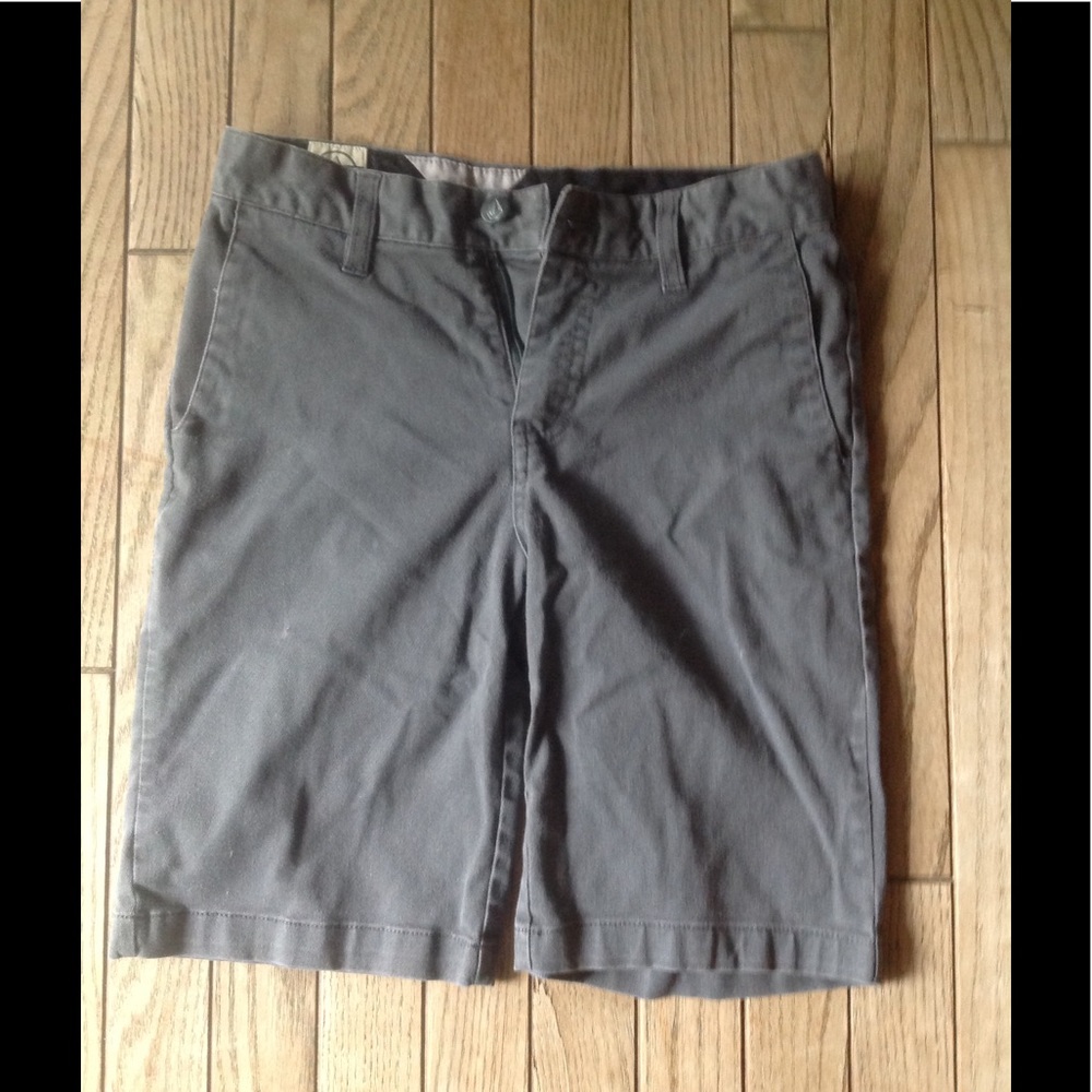Boys Volcom shorts size 12