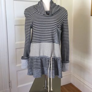 Anthro Long sleeve cozy tunic top