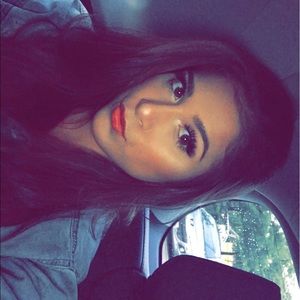 Meet your Posher, Katelynn