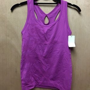 Pro-Fit seamless athletic sleeveless top