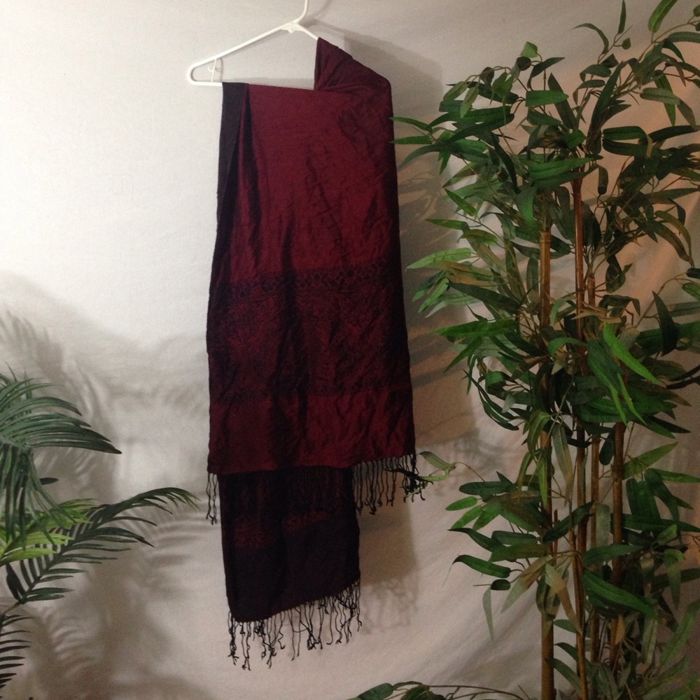 Blood Red Paisley Scarf 🌹
