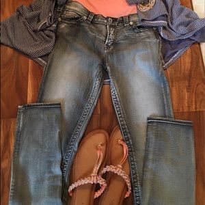 Silver brand skinny jeans grey wash size 28/31