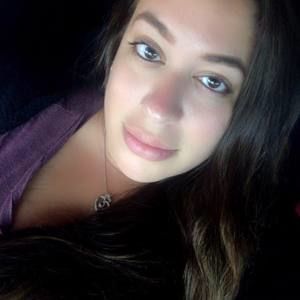 Meet your Posher, Elena