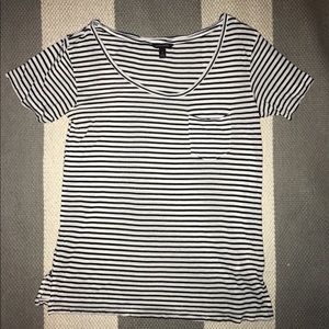 Black and white striped scoop neck tee