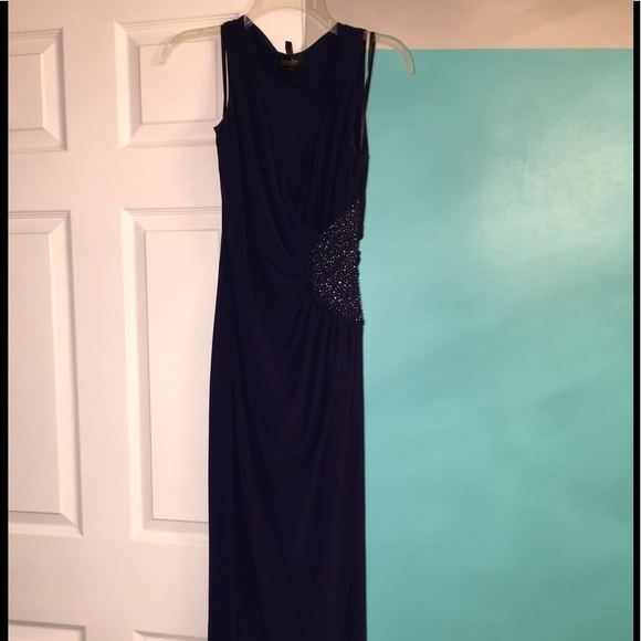 Long formal dress - Picture 3 of 4