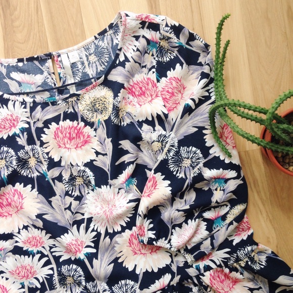LC Lauren Conrad Tops - LC Bold Floral Print Peplum Blouse