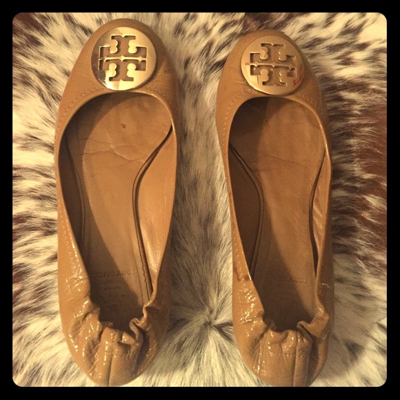 Tory Burch Shoes - Tan Tory Burch flats 7.5