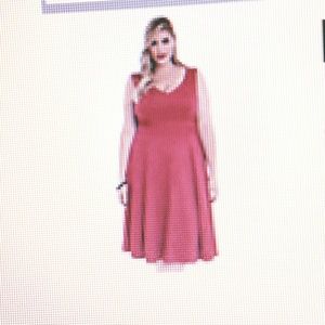 RETRO CHIC PLEATED WAIST DRESS