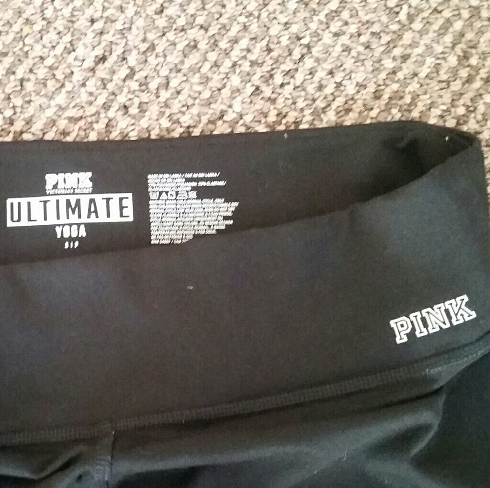 VS Pink Ultimate Yoga Leggings