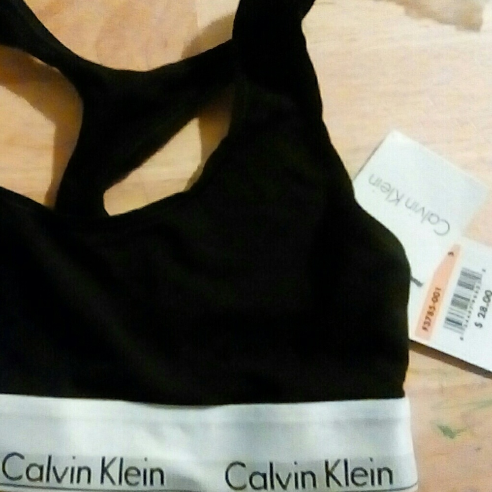 Sport bra size small