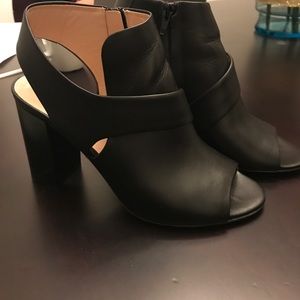 Club Monaco Sandals size 39.5