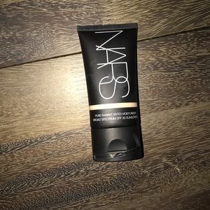 New NARS Pure Radiant Tinted Moisterizer Light