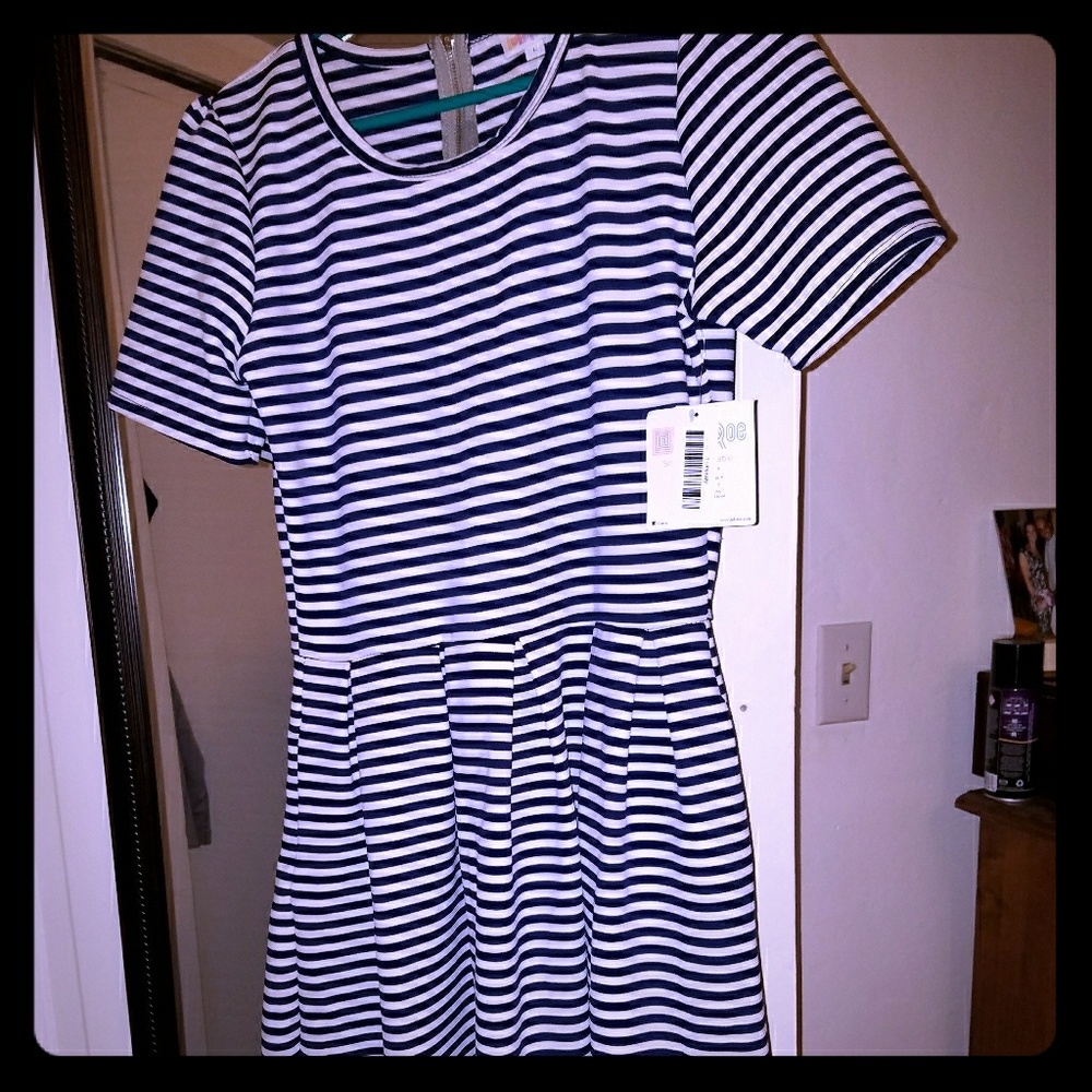 Amelia large bnwt!