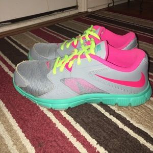 Women's Nike Athletic Shoe