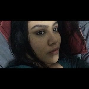 Meet your Posher, Yajaira