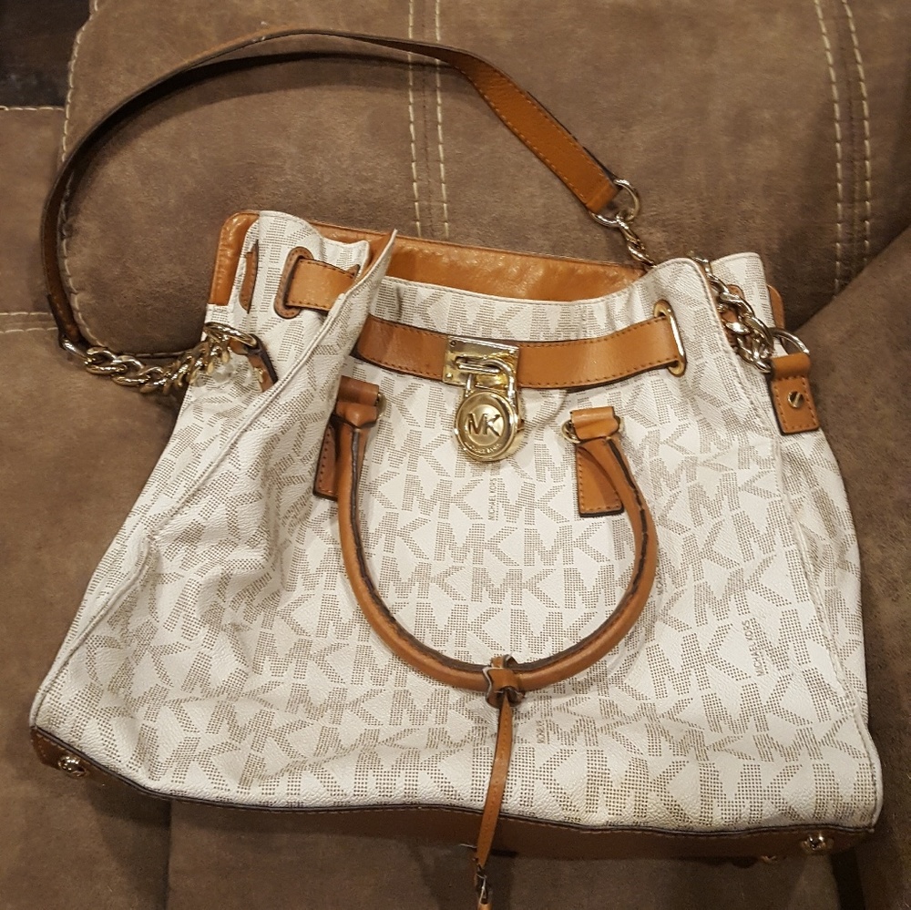 Michael kors purse