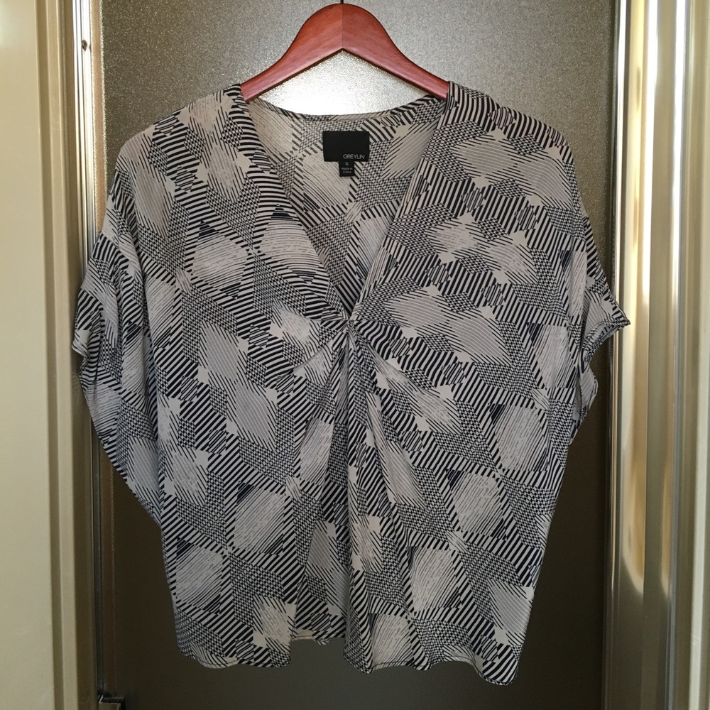Greylin Navy and off-white geometric blouse