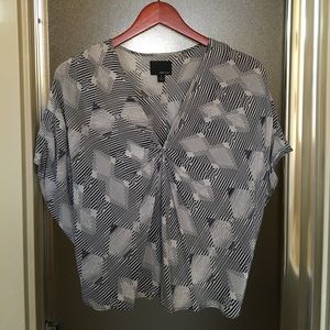 Greylin Navy and off-white geometric blouse