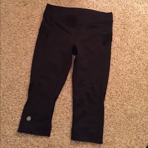 Black athleta size small capris