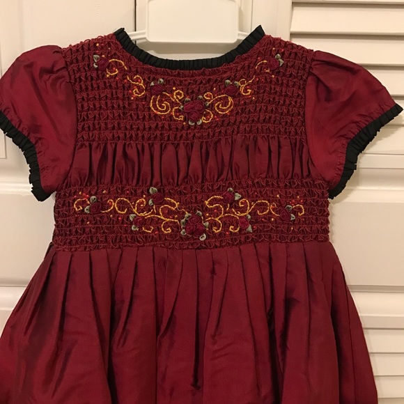 Gorgeous Red Embroidered Dress 18 Month - Picture 1 of 4