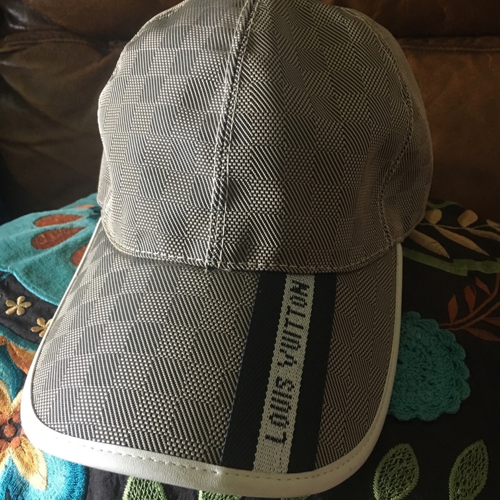 ✨Authentic Loius Vuitton Damier Infini Basball Cap