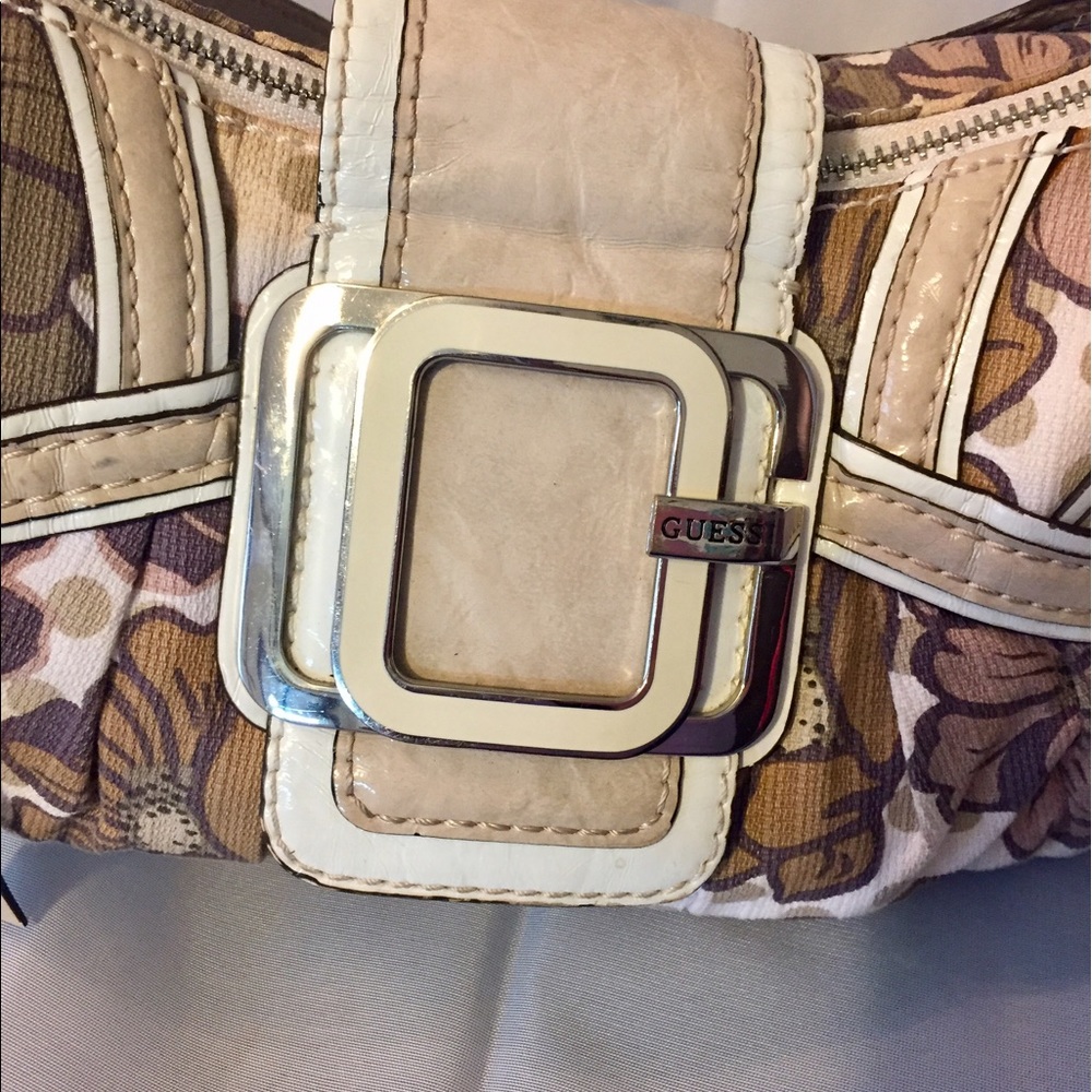Guess handbag - Picture 2 of 6