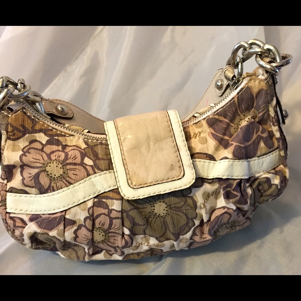 Guess handbag - Picture 3 of 6