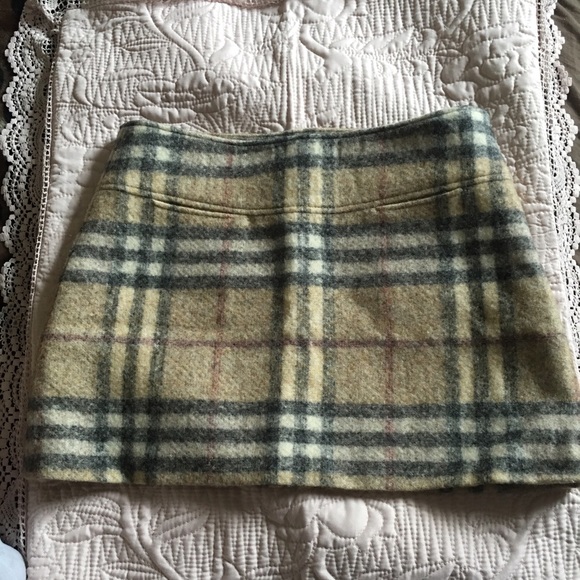 Burberry Dresses & Skirts - Burberry skirt