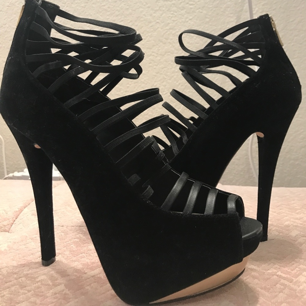 😻Black heels 😻