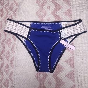 SMALL BLUE VICTORIA SECRET SWIM BOTTOMS