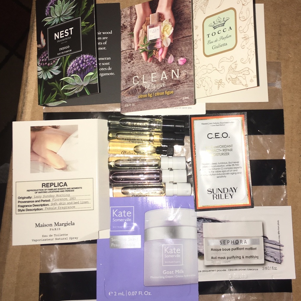 Luxury perfume & skincare samples