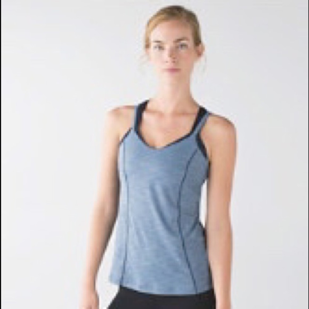 Lululemon Run for Gold Tank - size 4