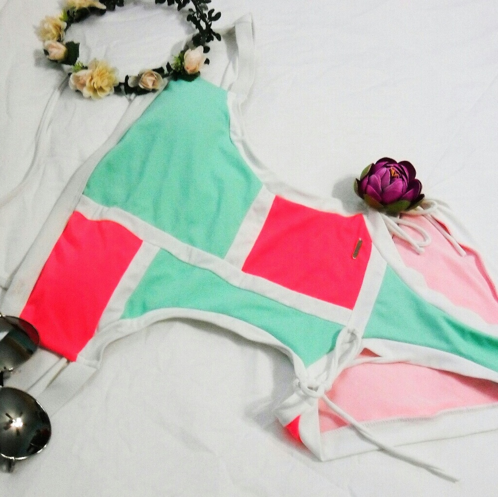 U.S. POLO ASSN ONE PIECE BIKINI