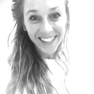 Hey posh•mark girlies!  Summer sale!  ☀️