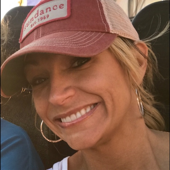 Meet your Posher, Kelli - Picture 4 of 5