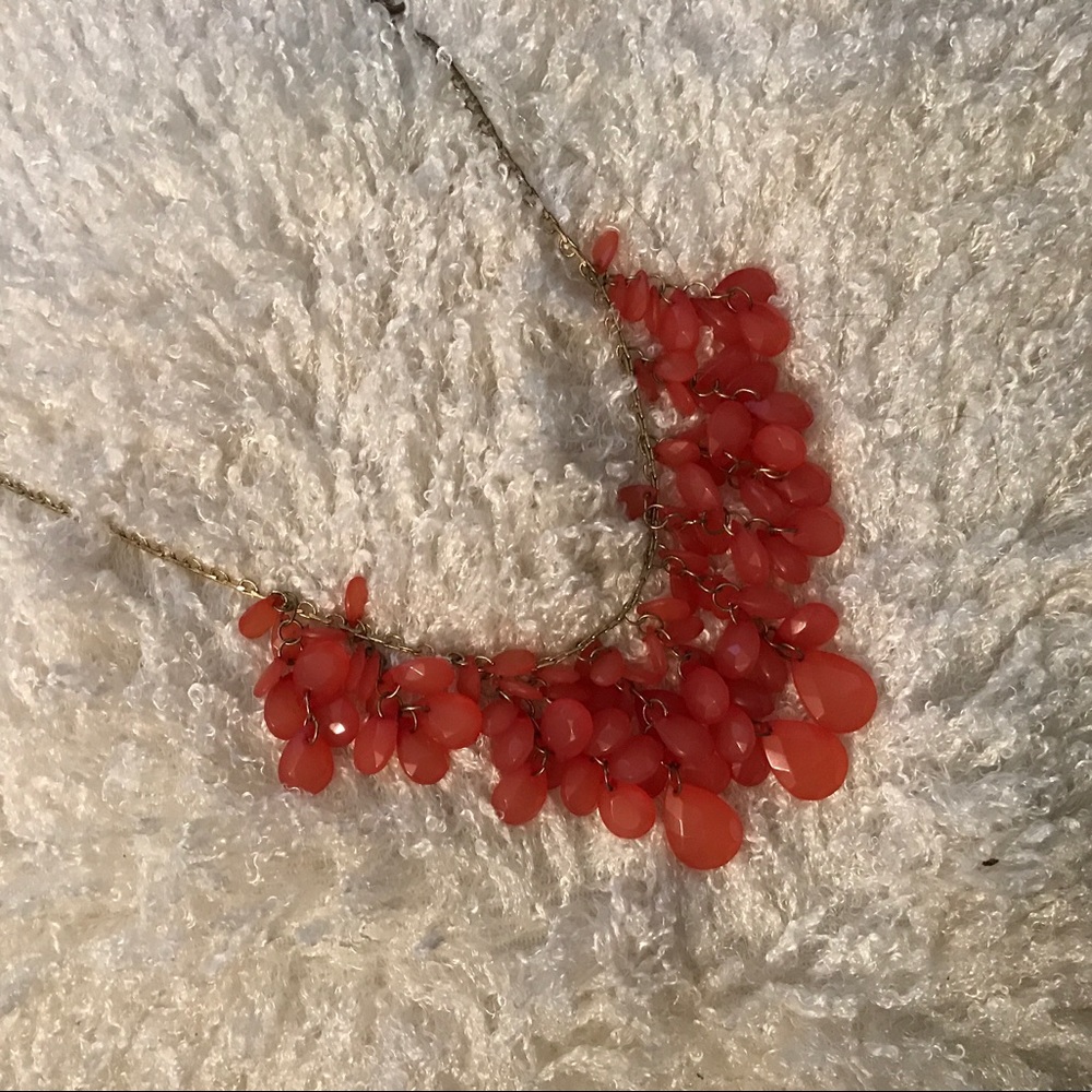 Beautiful pink/coral necklace