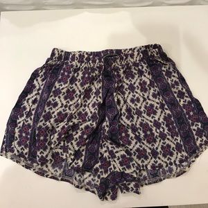Brandy Melville flowy shorts
