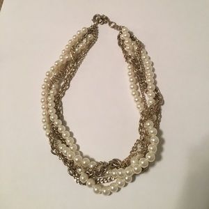 Pearl and chained necklace!