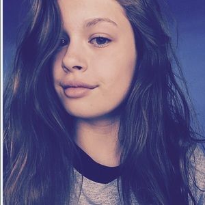 Meet your Posher, Caroline