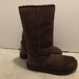 Chocolate colors Ugg boots- size 9