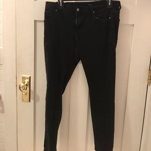 Black skinny jeans