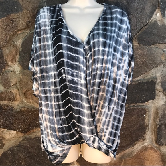 🎉2X HP 🎉 Midnight Tie Dye V-Neck Wrap Top SM-LG - Picture 4 of 8