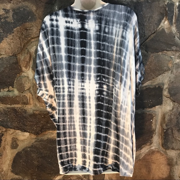 🎉2X HP 🎉 Midnight Tie Dye V-Neck Wrap Top SM-LG - Picture 8 of 8