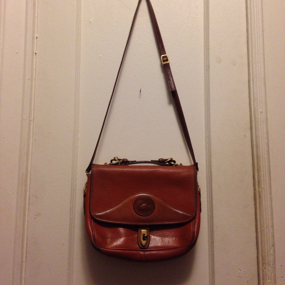 Vintage Dooney & Bourke leather cross body bag