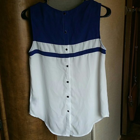 Top - Picture 3 of 3