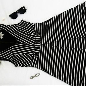 Monteau Los Angeles Black And White Stripped Dress