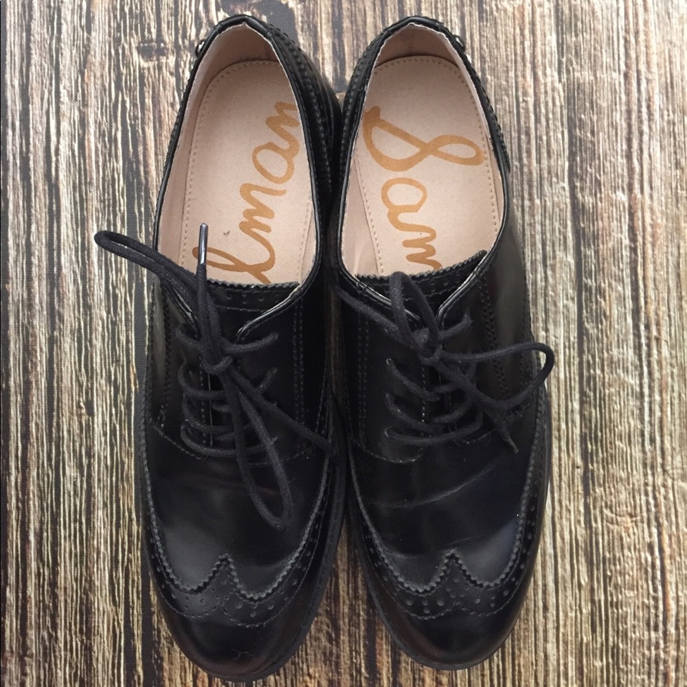Sam Edelman wingtip shoe