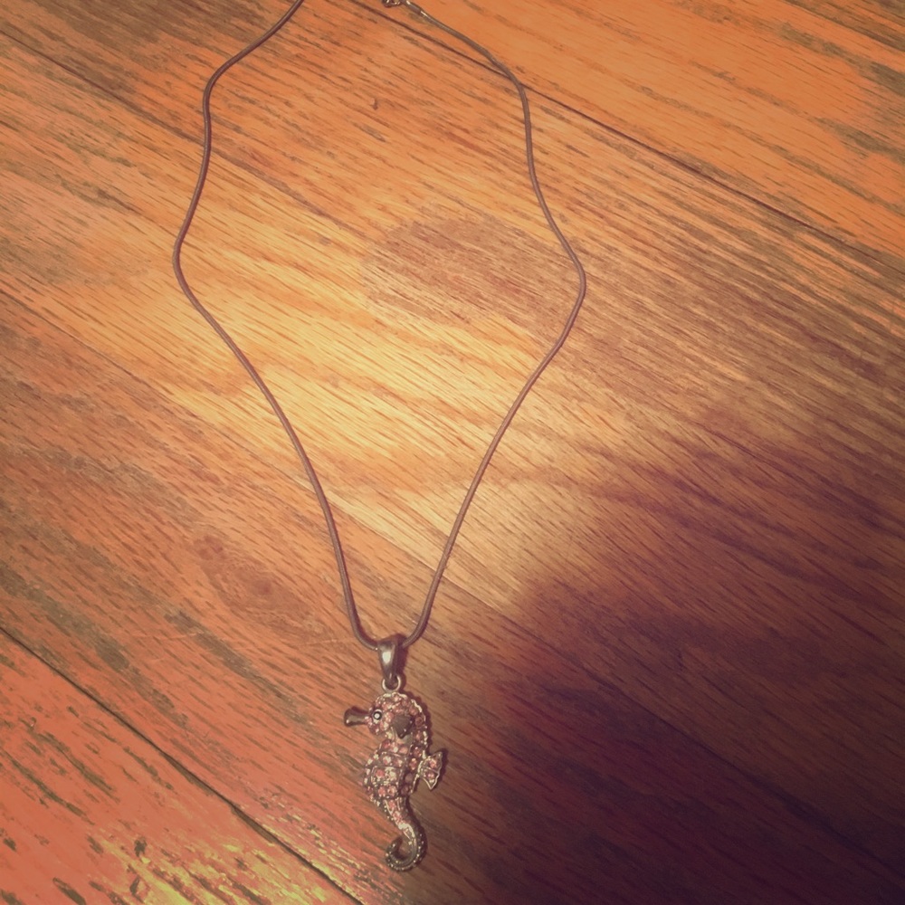 Pink gem sea horse necklace! Very pretty!